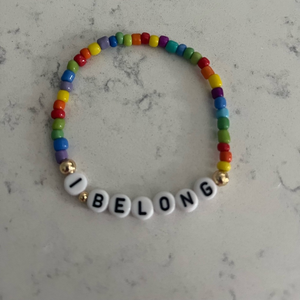 🌻 “I Belong” stretchy bracelet